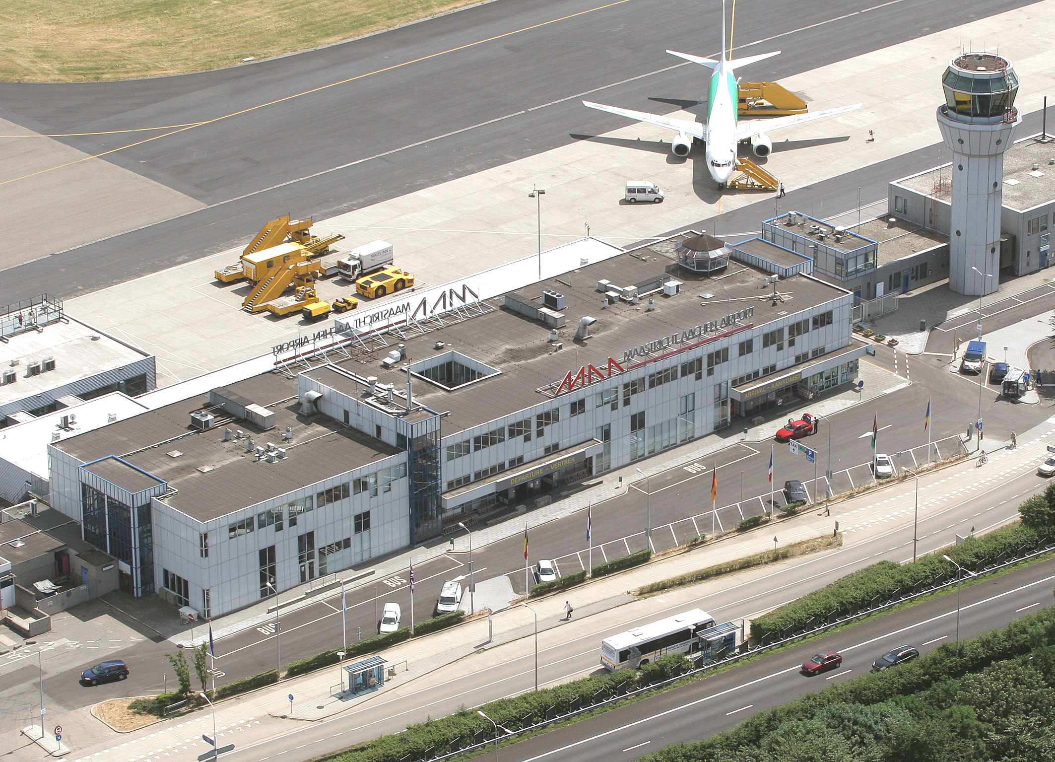 Luchtvaartbelasting dupeert vliegveld Maastricht