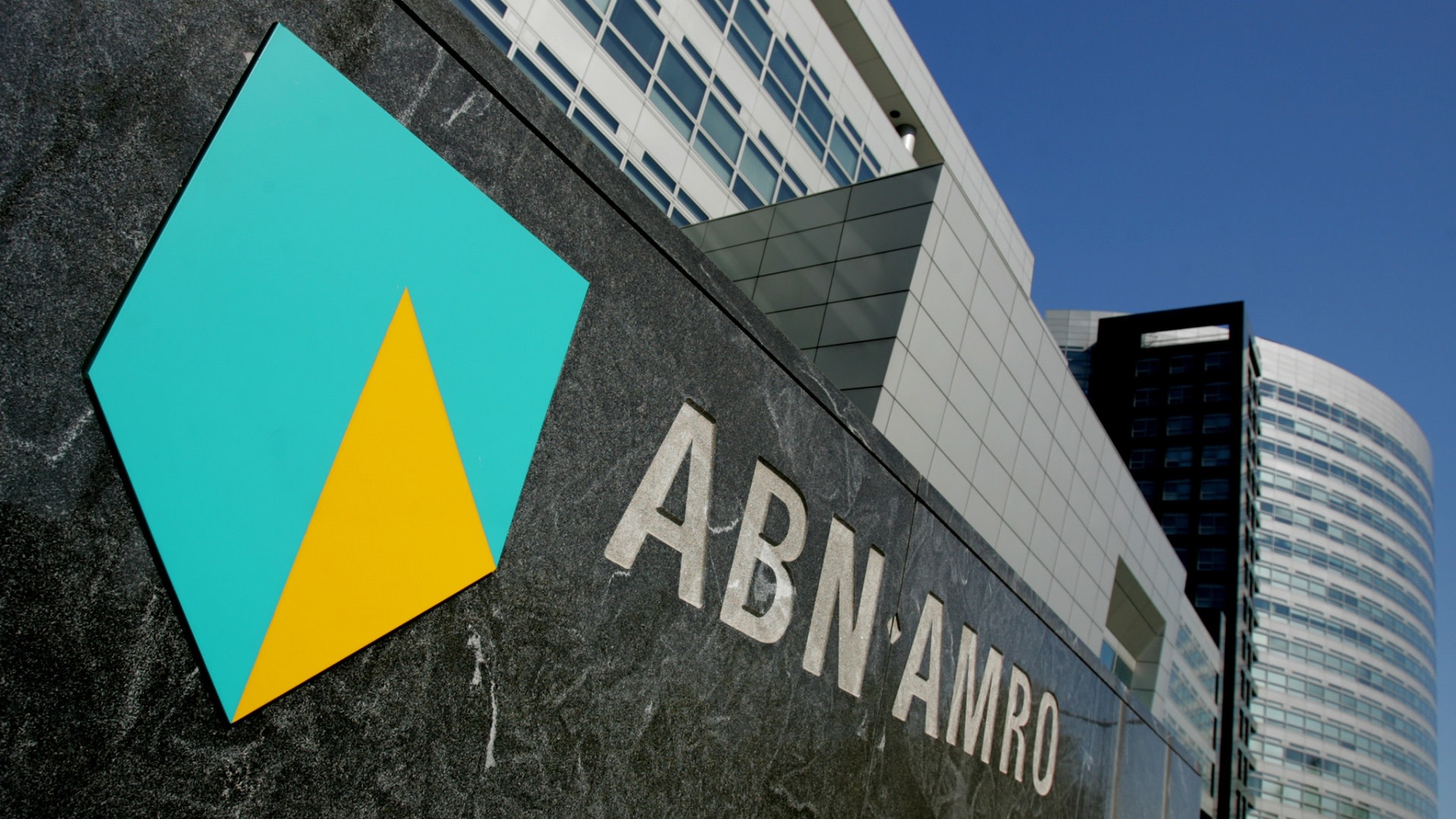 Grootschalig gebruik AI vervangt meer dan 5000 medewerkers ABN AMRO
